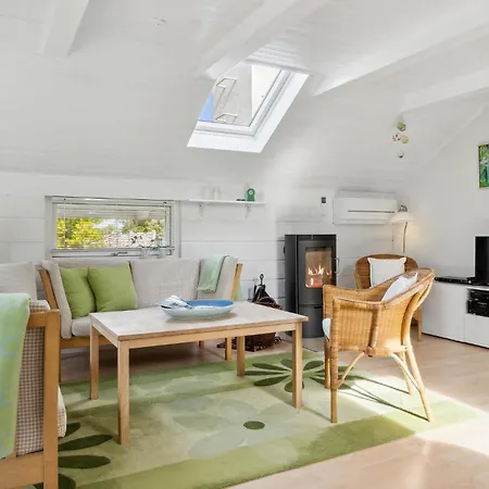 Casa vacanze Awesome In With Kitchen