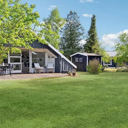 Casa vacanze Awesome In With Kitchen